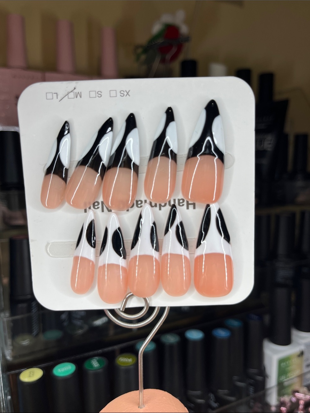 Press-On Nails Set – Black, White & Nude Pollka dot Design